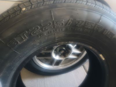 225/75 R15