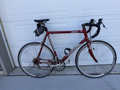 Cannondale R600 road bike