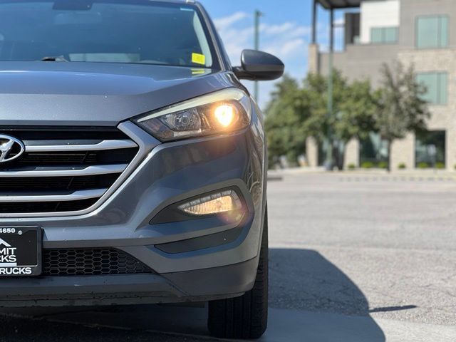 Main image 12
