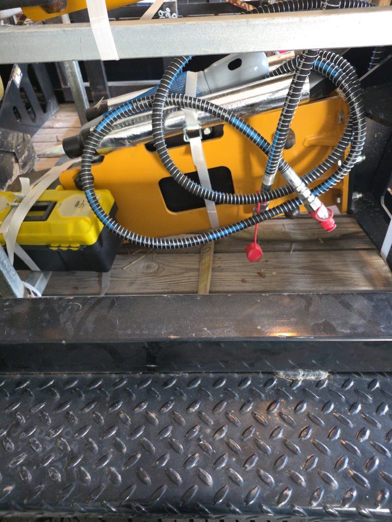 Main image 2