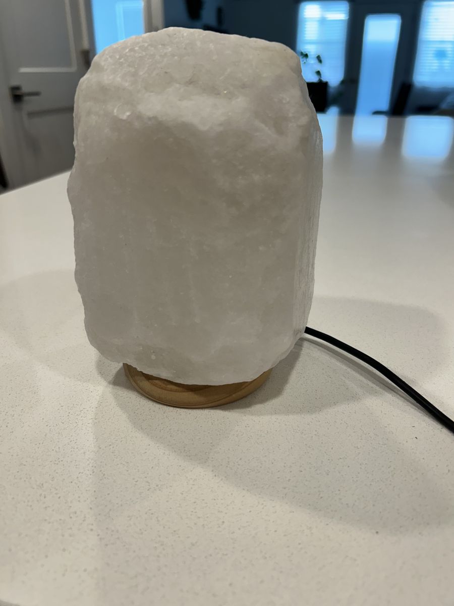 Rock salt lamp