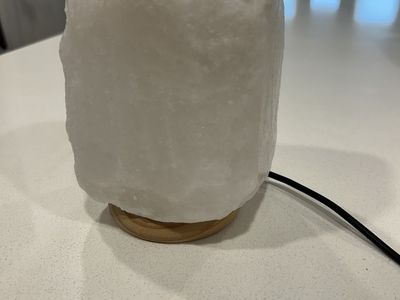 Rock salt lamp