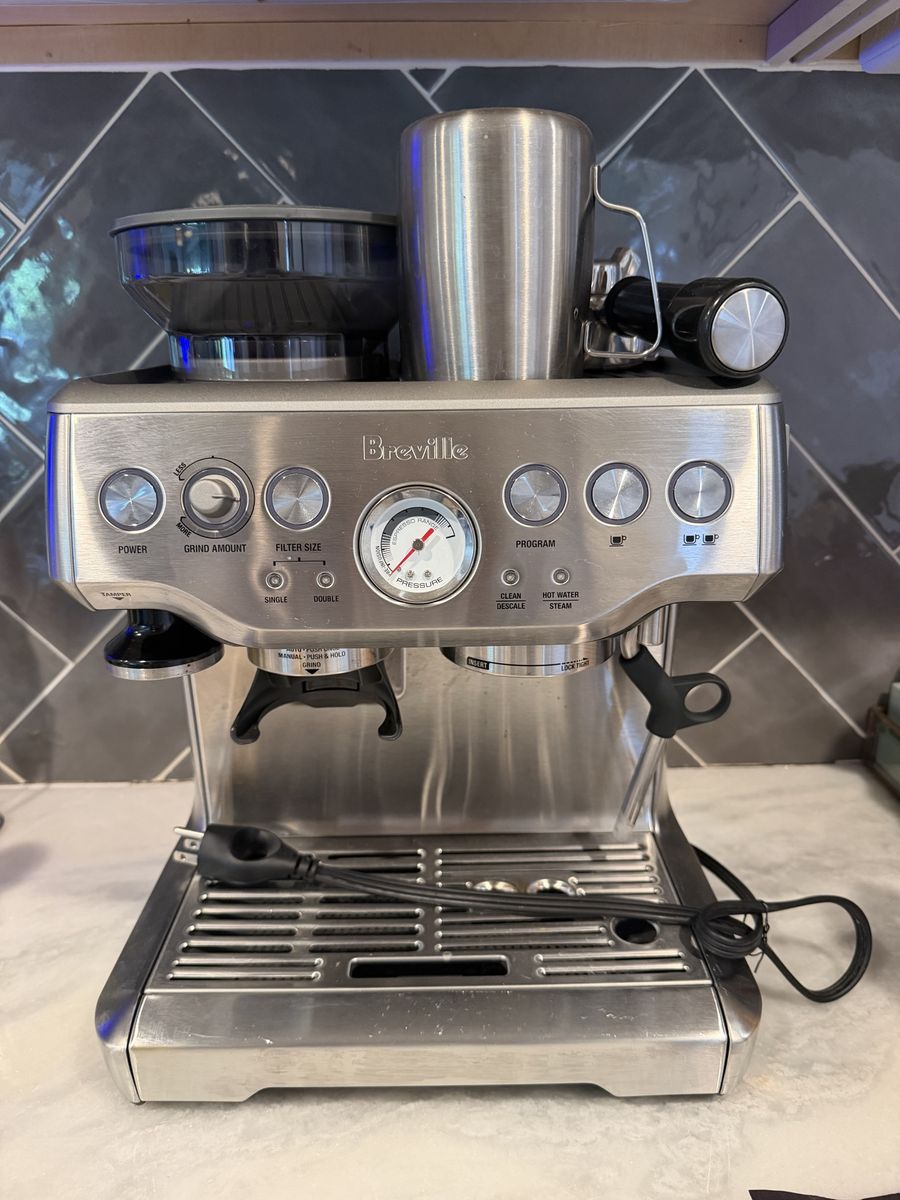 Breville Barista Express Espresso Machine BES870XL - Brushed Stainless Steel, Built-in Grinder
