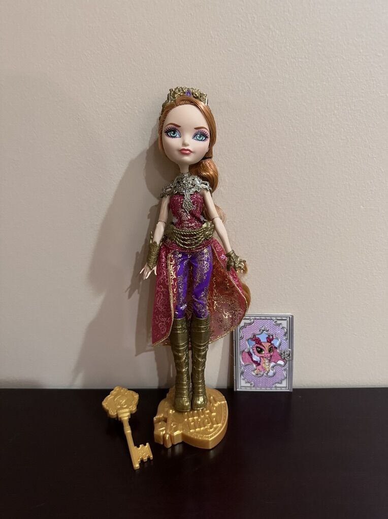 Ever After High Holly O Hair Dragon games doll.