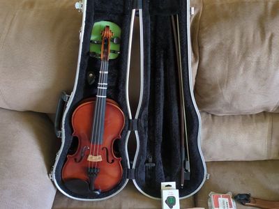 1/2 Violin Klaus Mueller Etude Model 110