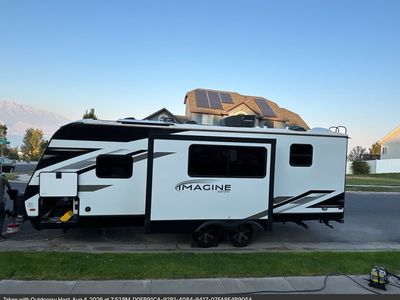 2023 Grand Design Imagine Camping Trailer 28 ft - Mint Condition