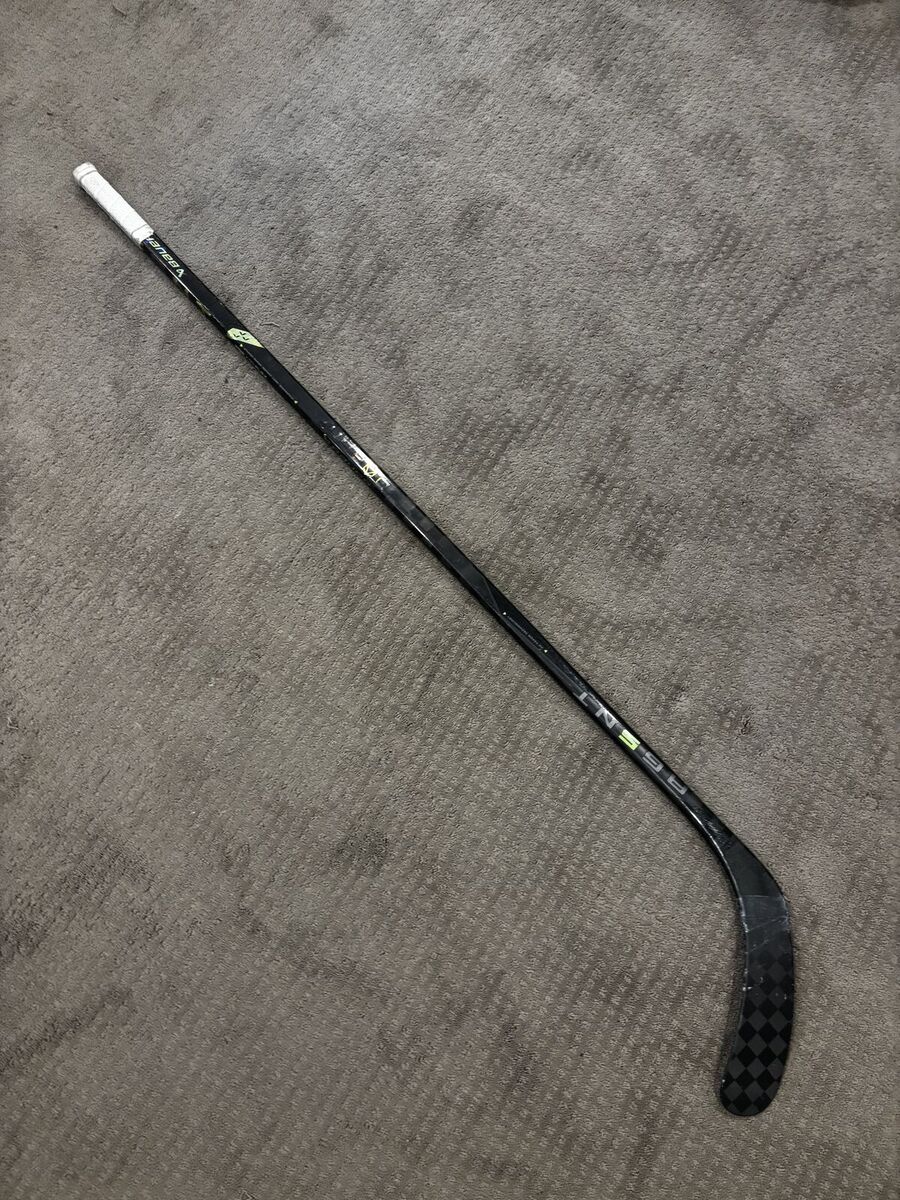 Left Handed Bauer Ag5nt (Agent) composite hockey stick - P92 pattern 77 Flex 64 Tall