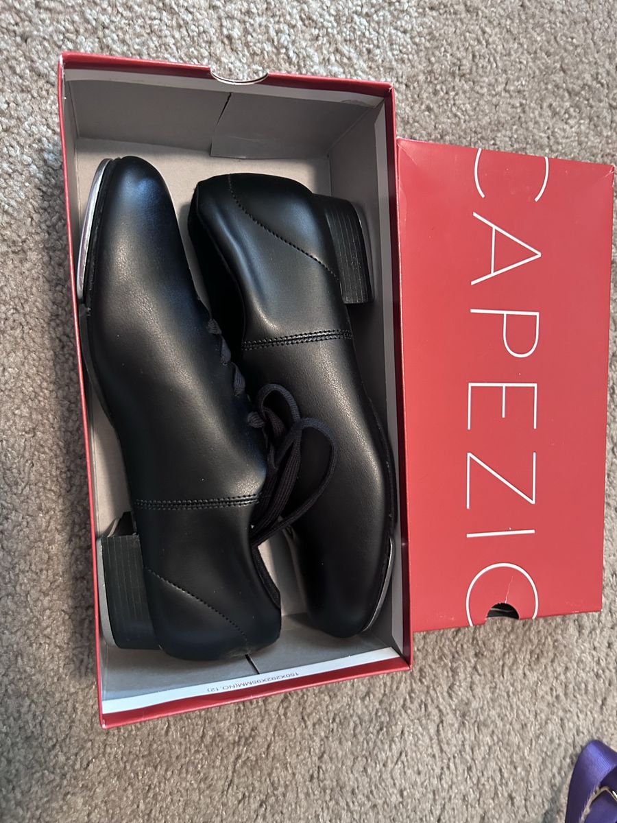 Capezio Tele Tone tap shoes. Size 9 M