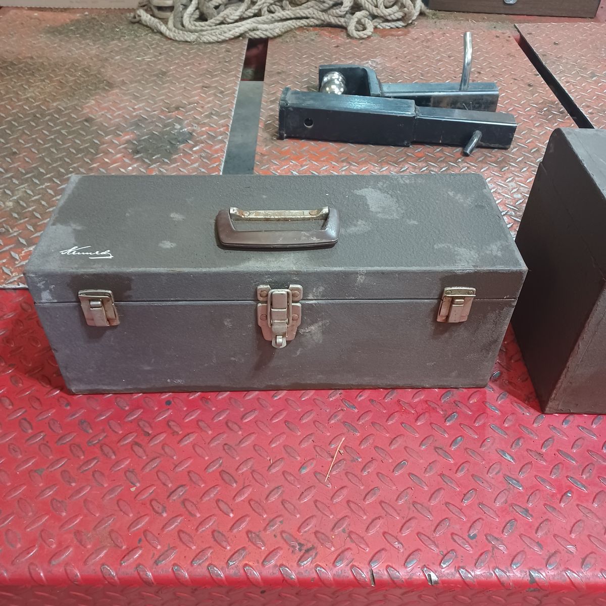 Main image 4