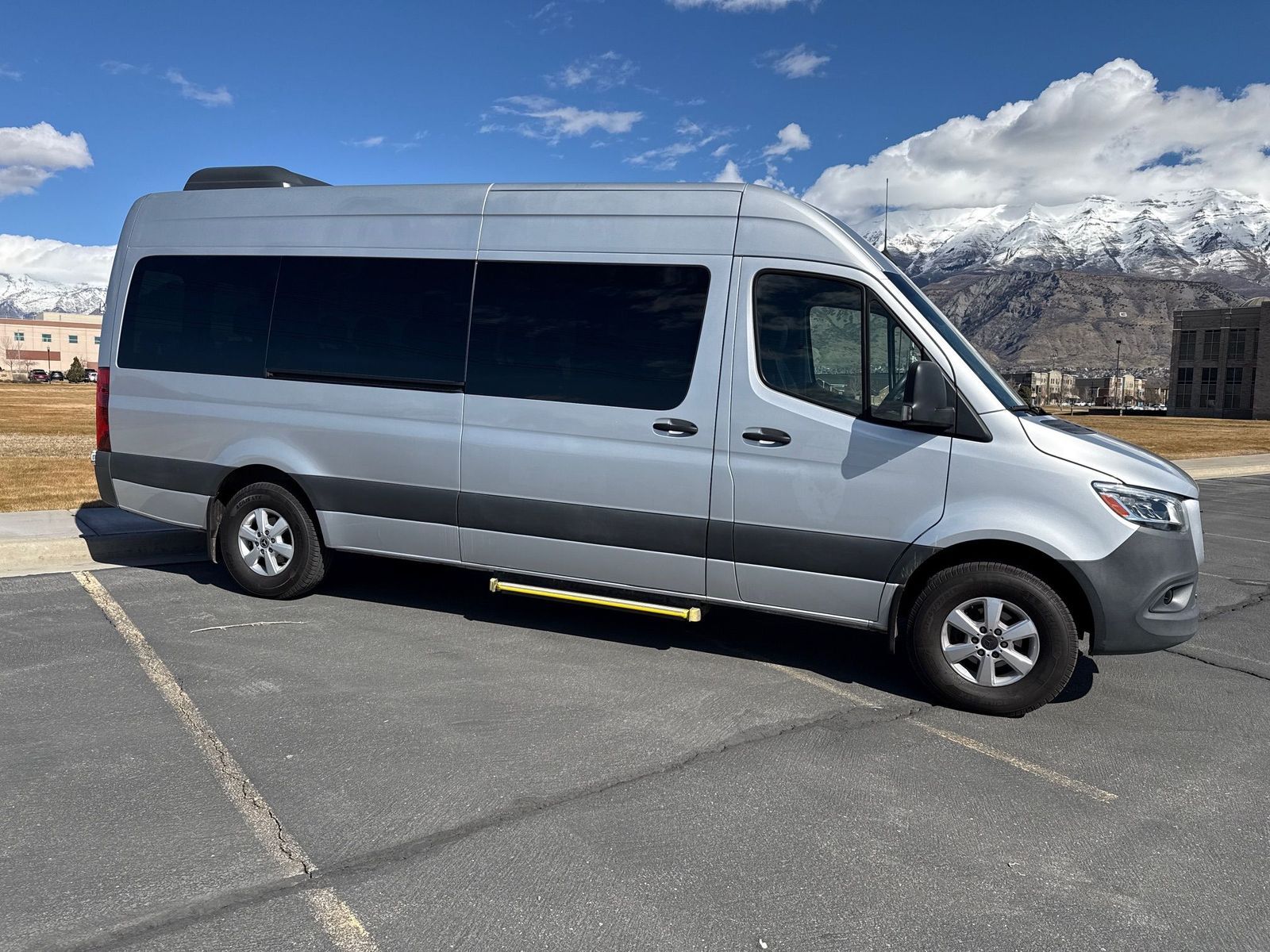 Mercedes Benz 15-Passenger Sprinter Van