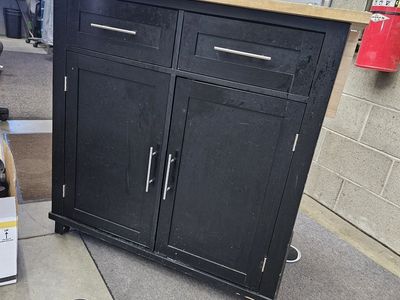 MODERN KITCHENETTE