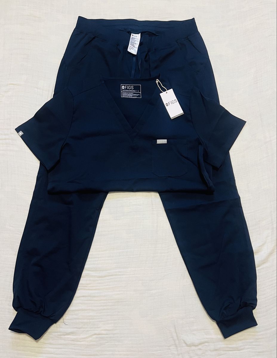 FIGS scrub sets 