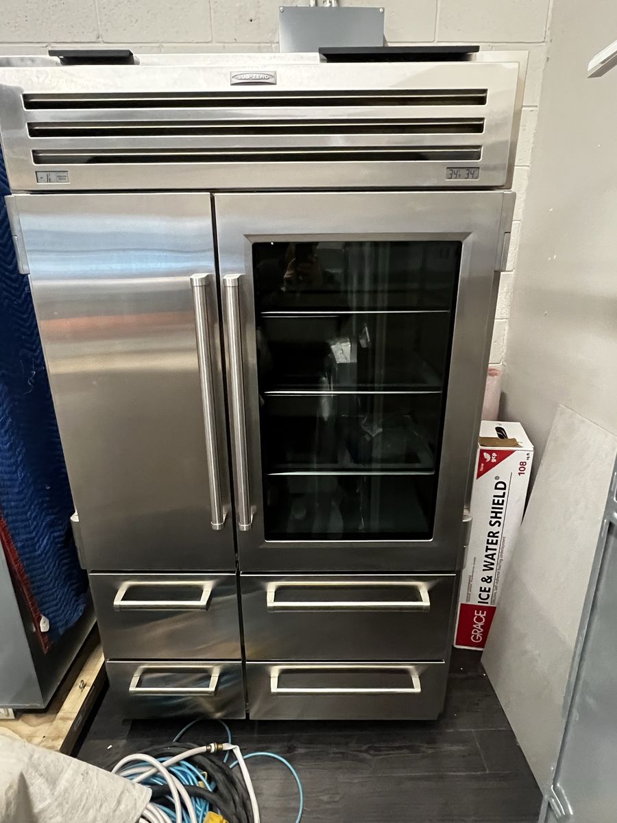 Subzero Pro 48 Sub-Zero