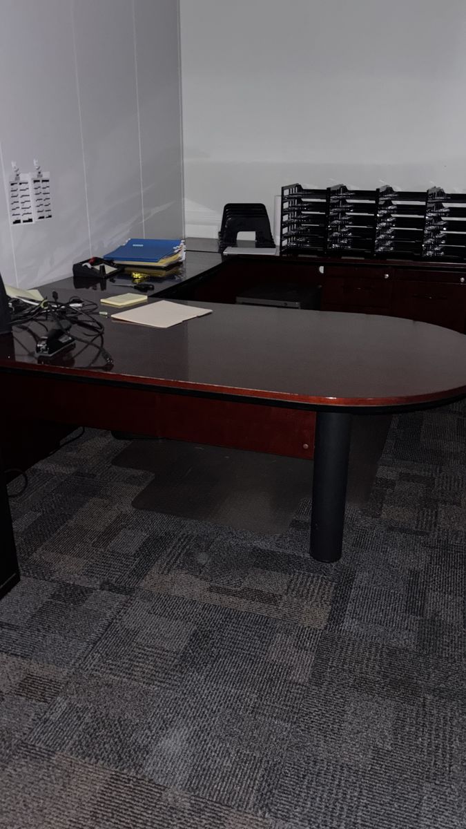Executive U-Shaped Desk
