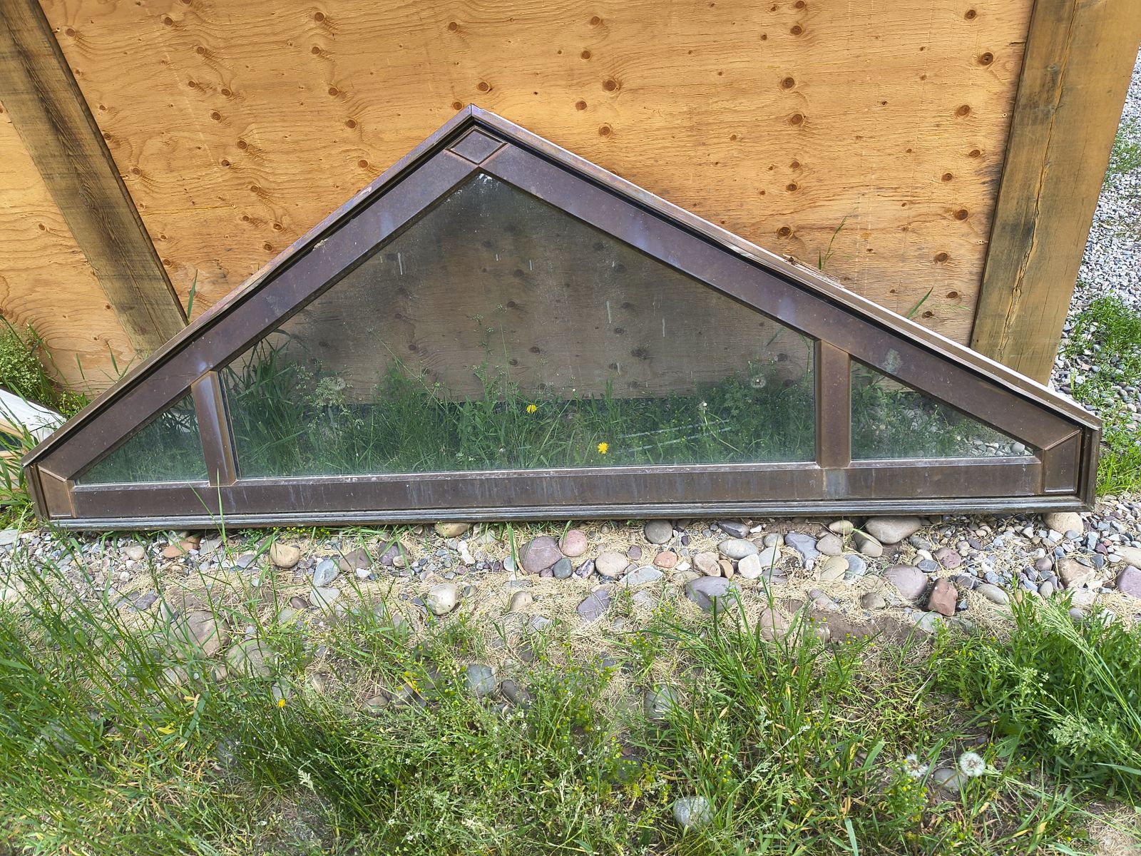 Main image 3