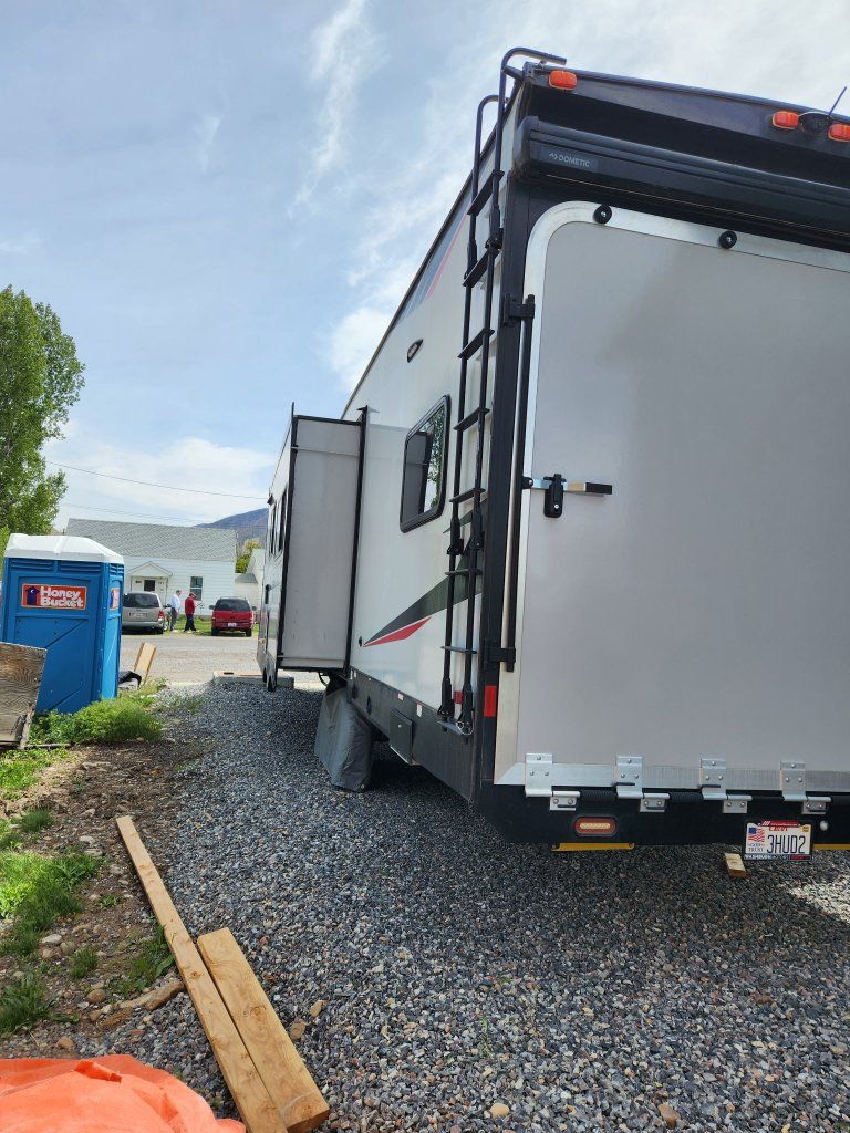 Main image 30