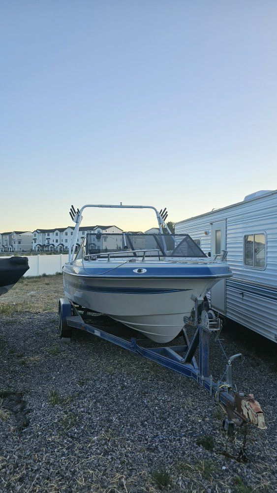 Main image 6