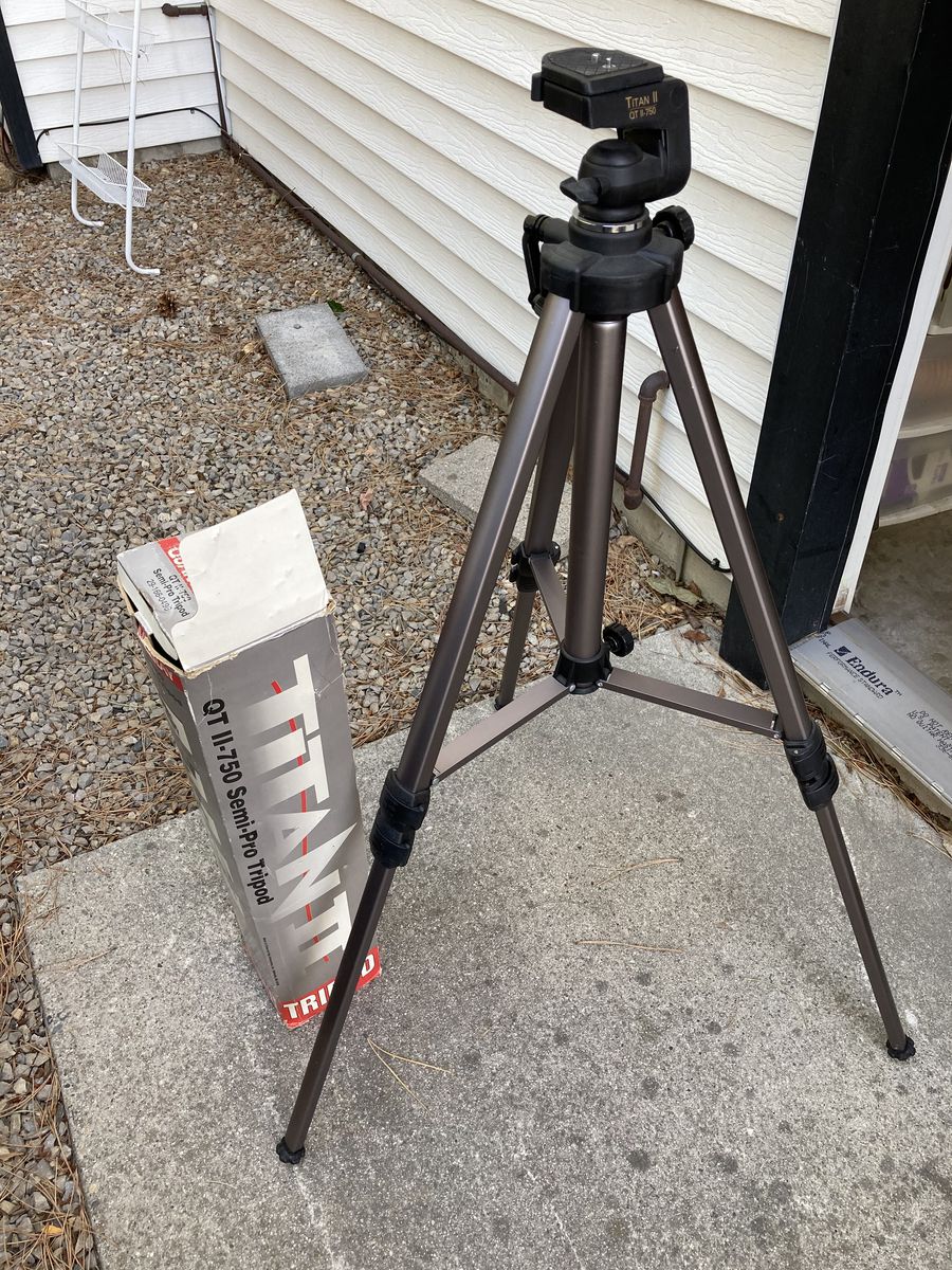 Titan QT II – 750 Semi-pro tripod