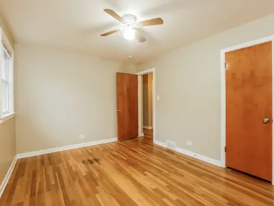 BR #2 Approx. 9'10"x9'9"), 1 Bath,