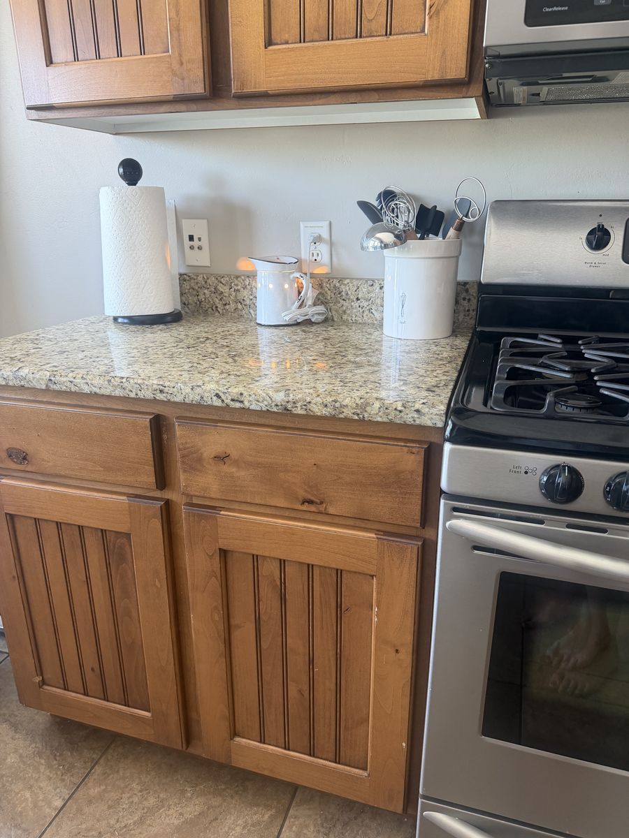Kitchen cabinets made of Alder wood