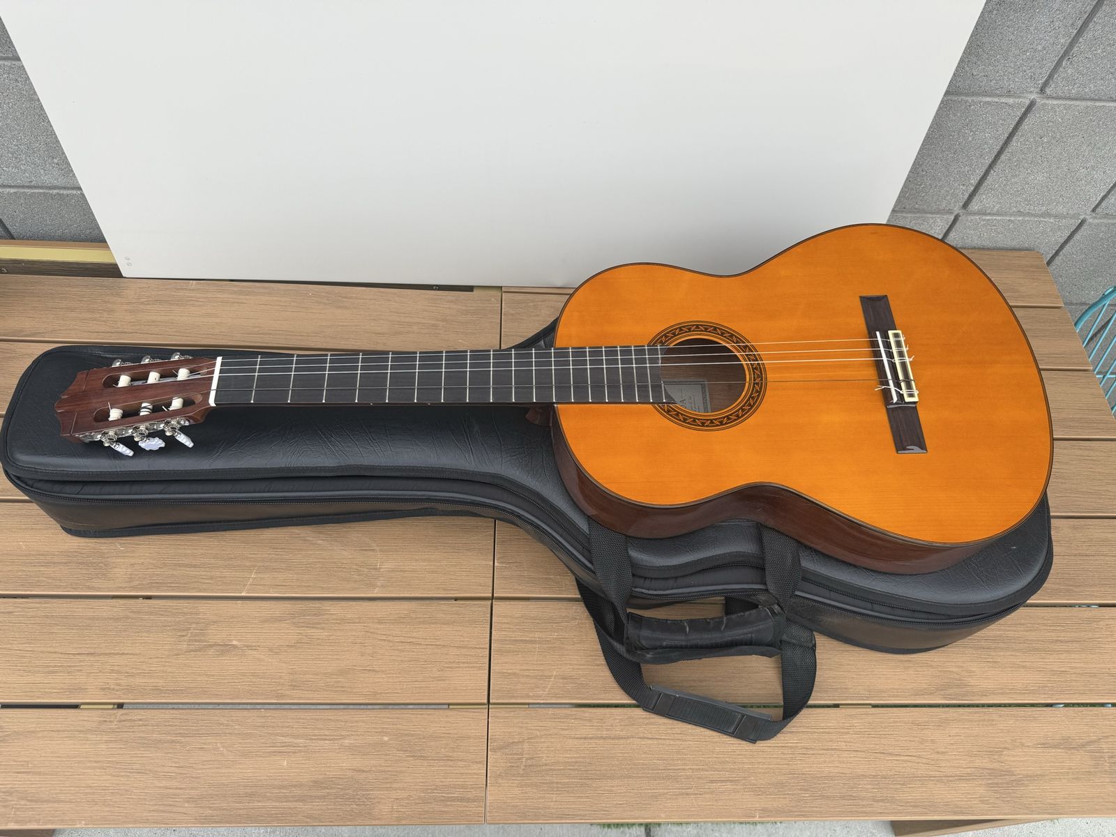 Vintage Yamaha CG-120A Acoustic Guitar With Case