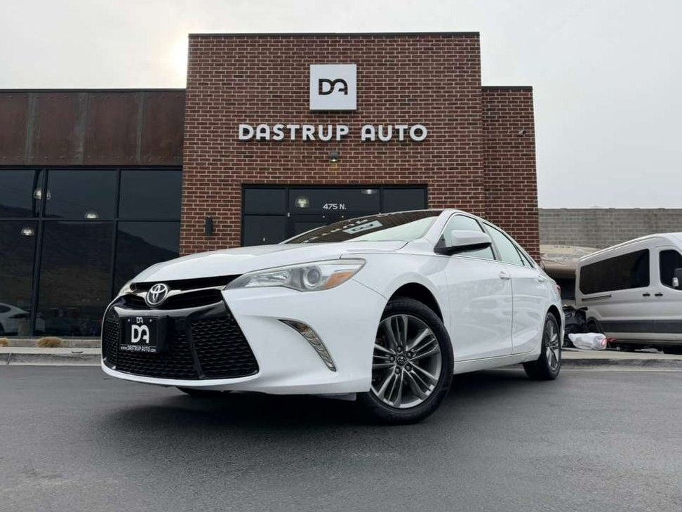 2016 Toyota Camry SE