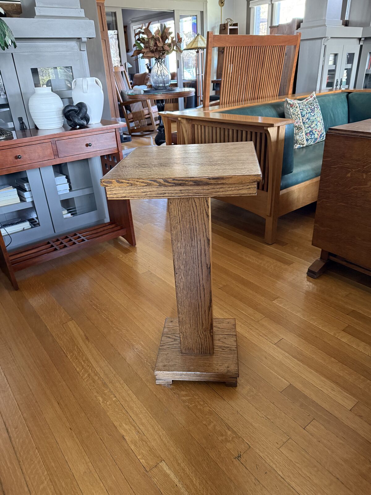 Antique Mission/Craftsman Plant/LIght Stand