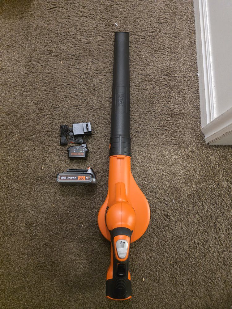 New BLACK+DECKER 20V MAX 130 MPH Cordless Handheld Leaf Blower Kit with 2Ah Battery