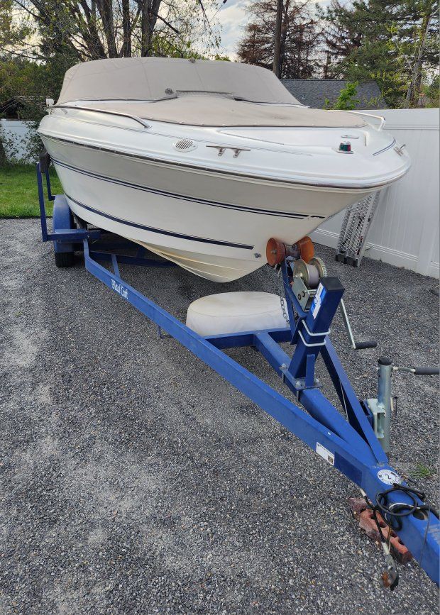 Reduced Price - 1997 Sea Ray -Well-Maintained, Ready for the Water