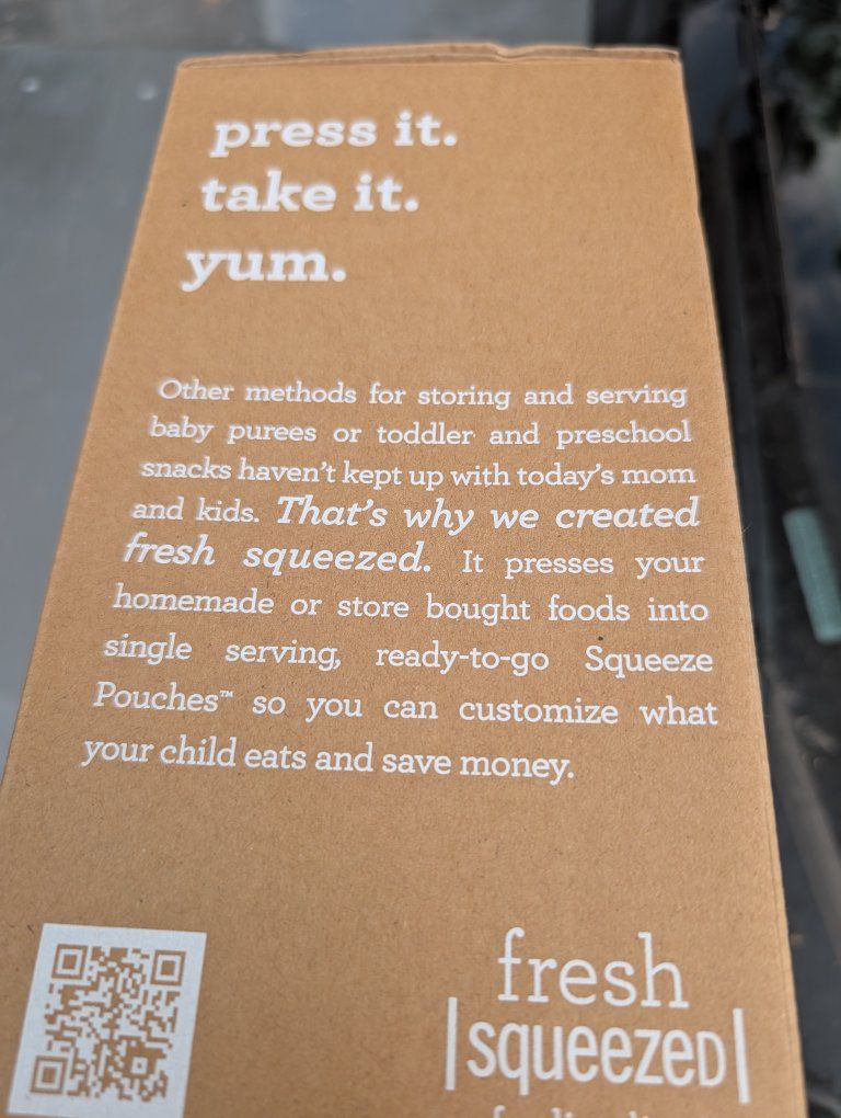 Infantino Fresh Squeezed Squeeze Station Press & Store Unit - Homemade Baby Food Pouches