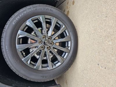 20" continental tired with rims