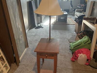 Set Of 2, End Tables With Lamps