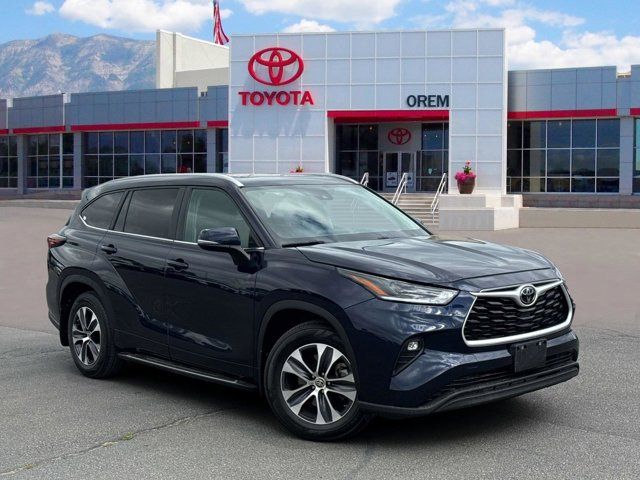 2024 Toyota Highlander XLE