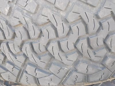 (4)Venom Power Terra Hunter X/T 37X13.50R24