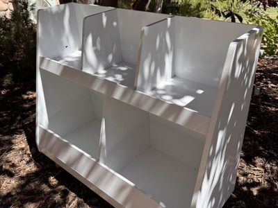 Book/Toy Shelf