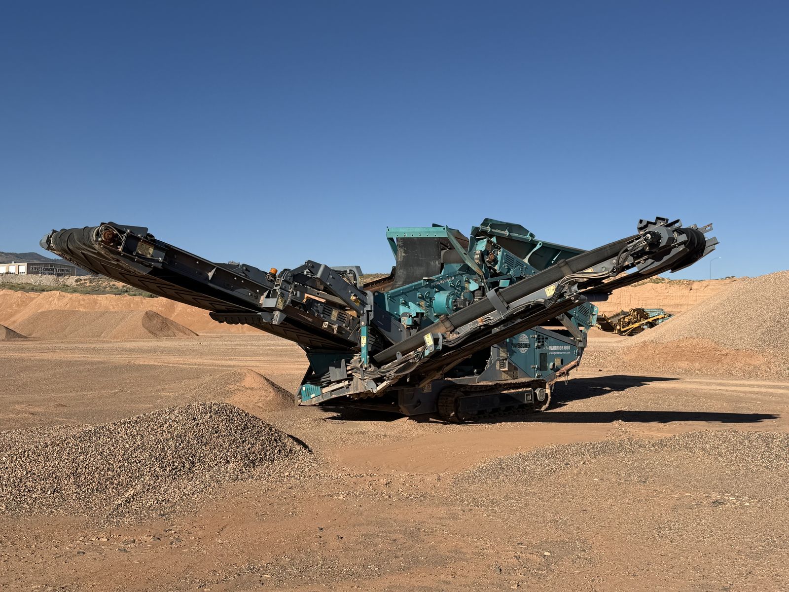 Powerscreen Warrior 600