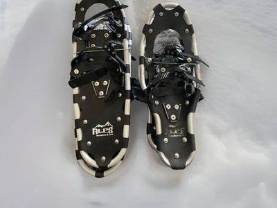 Mens And Women's Snow Shoes