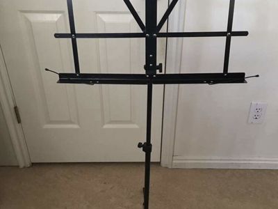Portable / Foldable Sheet Music Stand