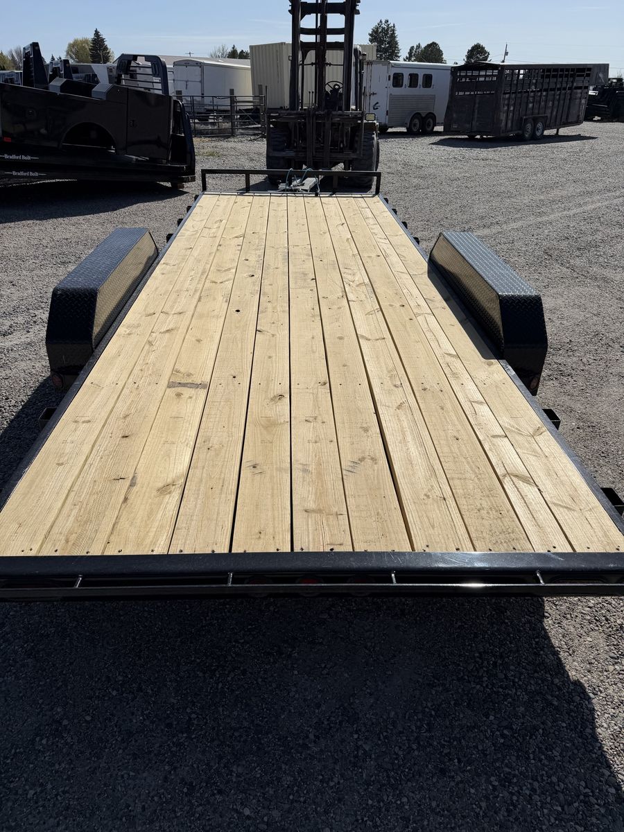 2026 PJ C4 Carhauler 16’