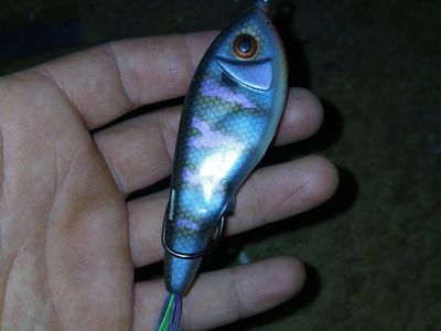Lipless Crankbait Fishing Lure - Blue/Purple Pattern with Skirt
