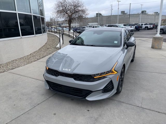 2022 KIA K5 GT-Line