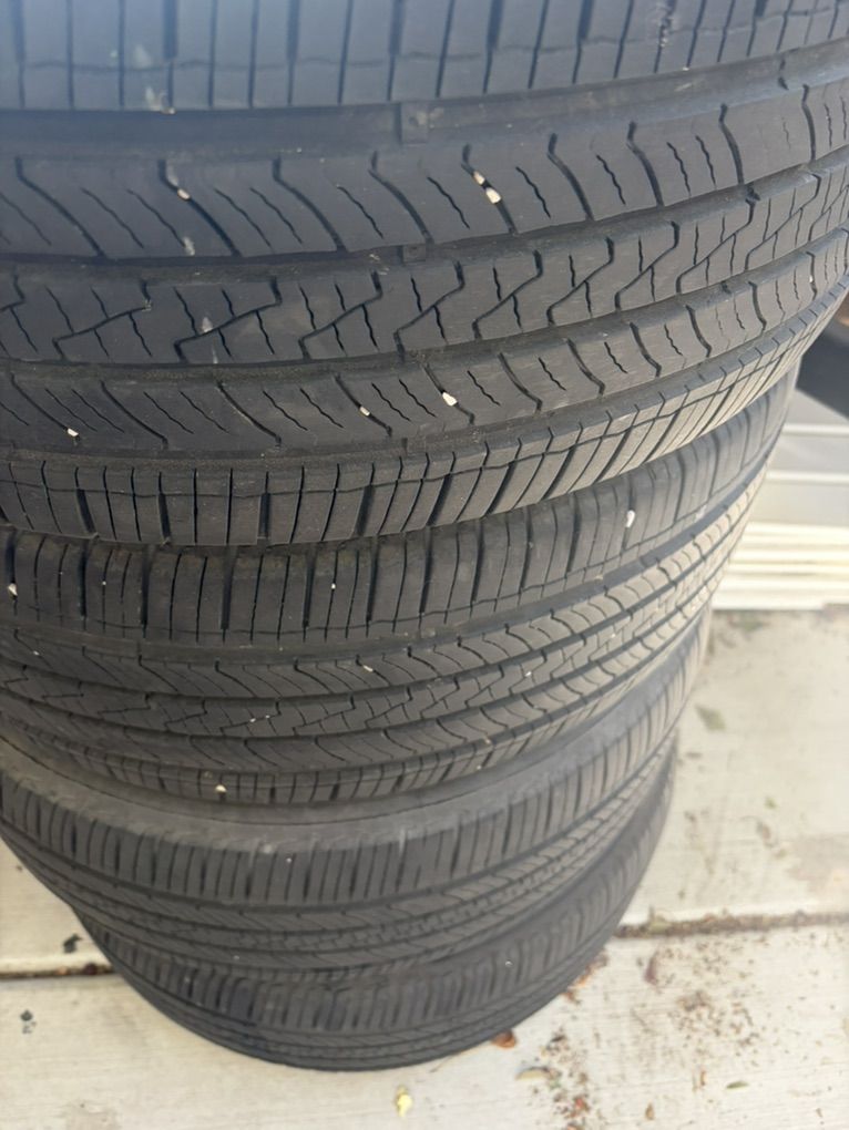 TIres Coopper 205/55R16