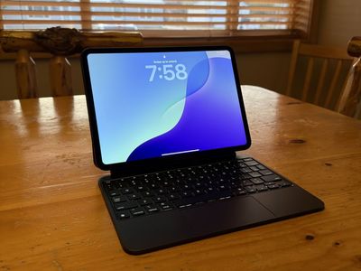 Apple Ipad Pro M4 Chip With Apple Magic Keyboard