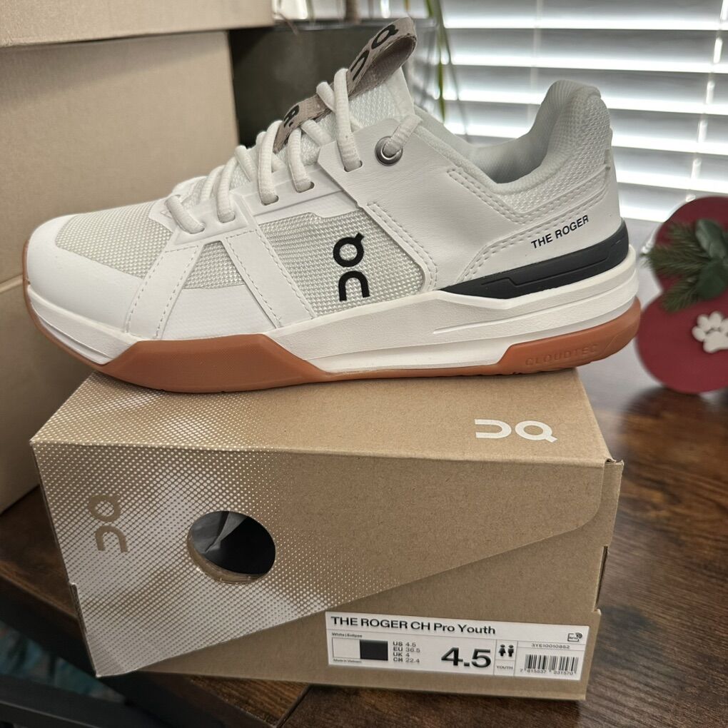 Brand New Oncloud Shoe For Youth Kids