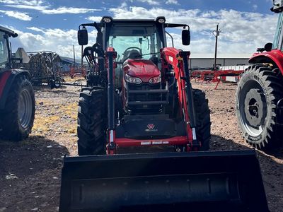Massey Ferguson 5M.135 Dyna 4