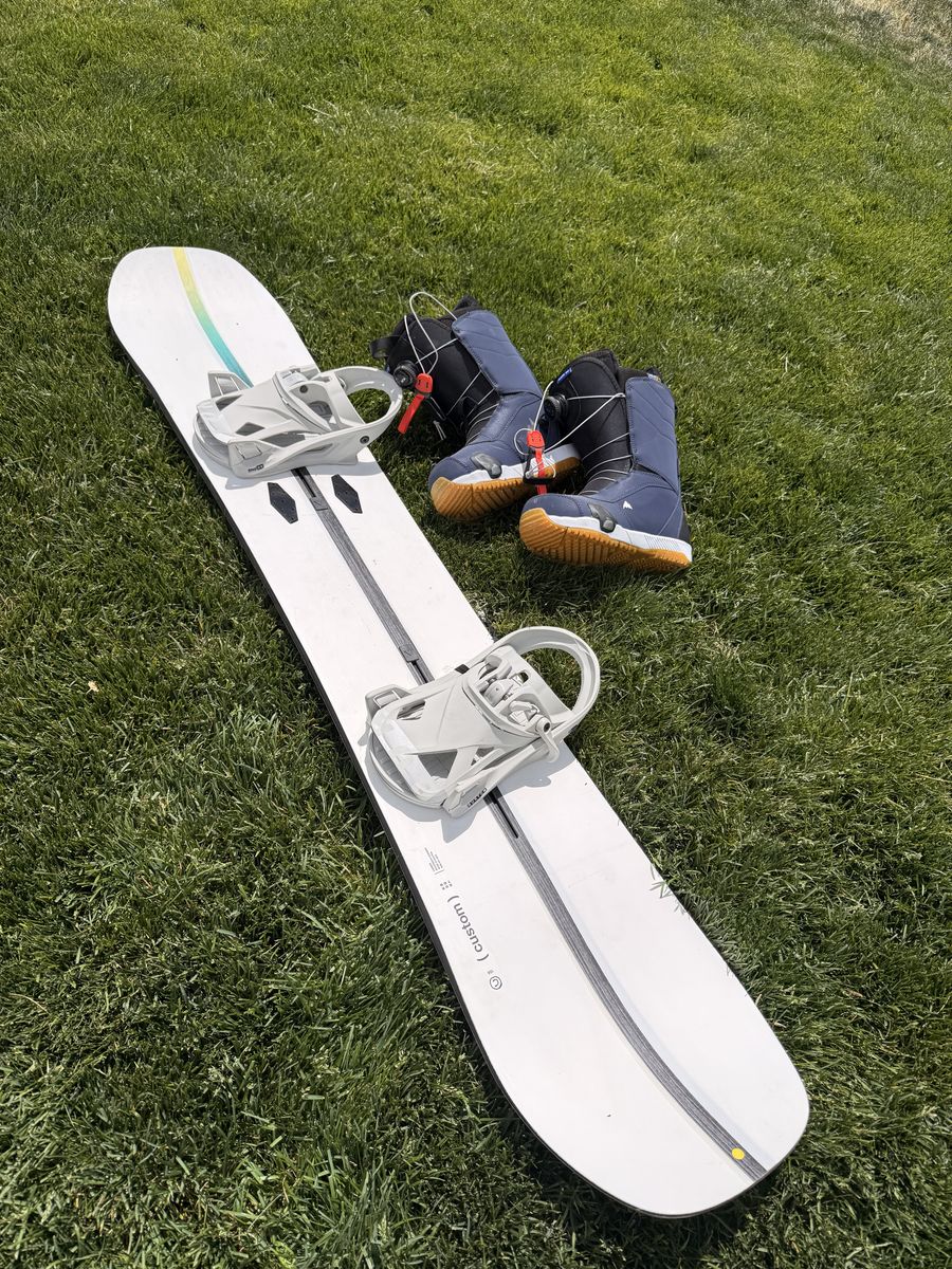 Burton Custom Snowboard with step on bindings size 9