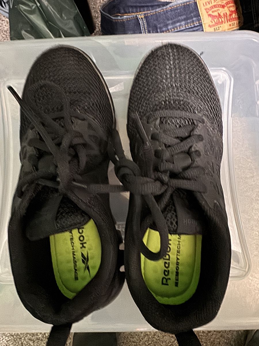 Reebok steel toe shoes