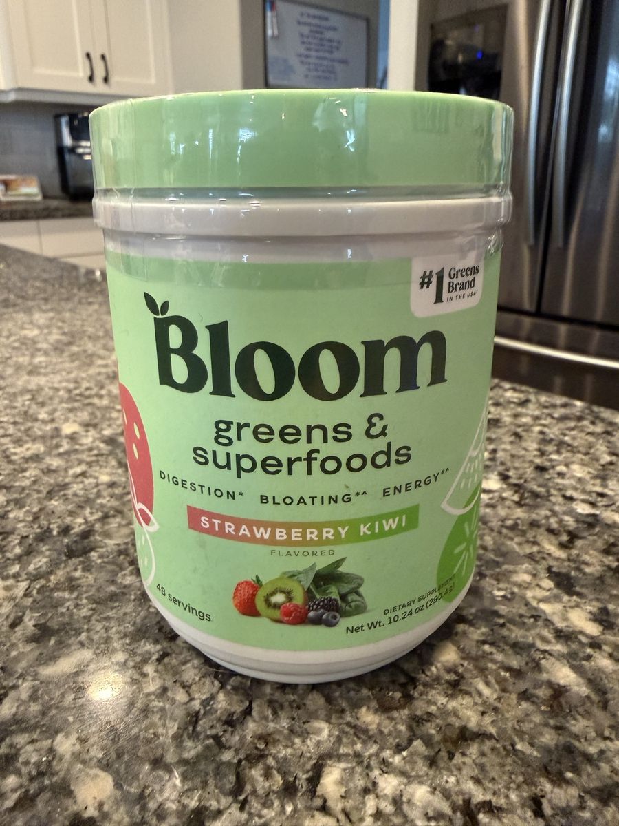 Bloom Greens & Superfoods Powder Strawberry Kiwi 10.24 oz **48 Servings**
