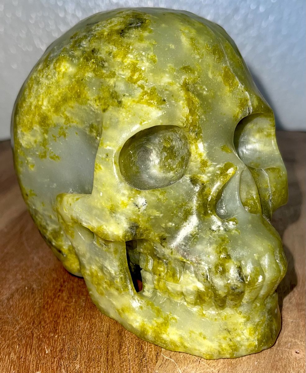 NEW Crystal 5" SKULL SERPENTINE Snake Green Stone Home Decor Decoration Figurine Statue Collectible