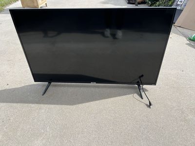 TCL 50” 4K Roku LED TV (Model 50S435)